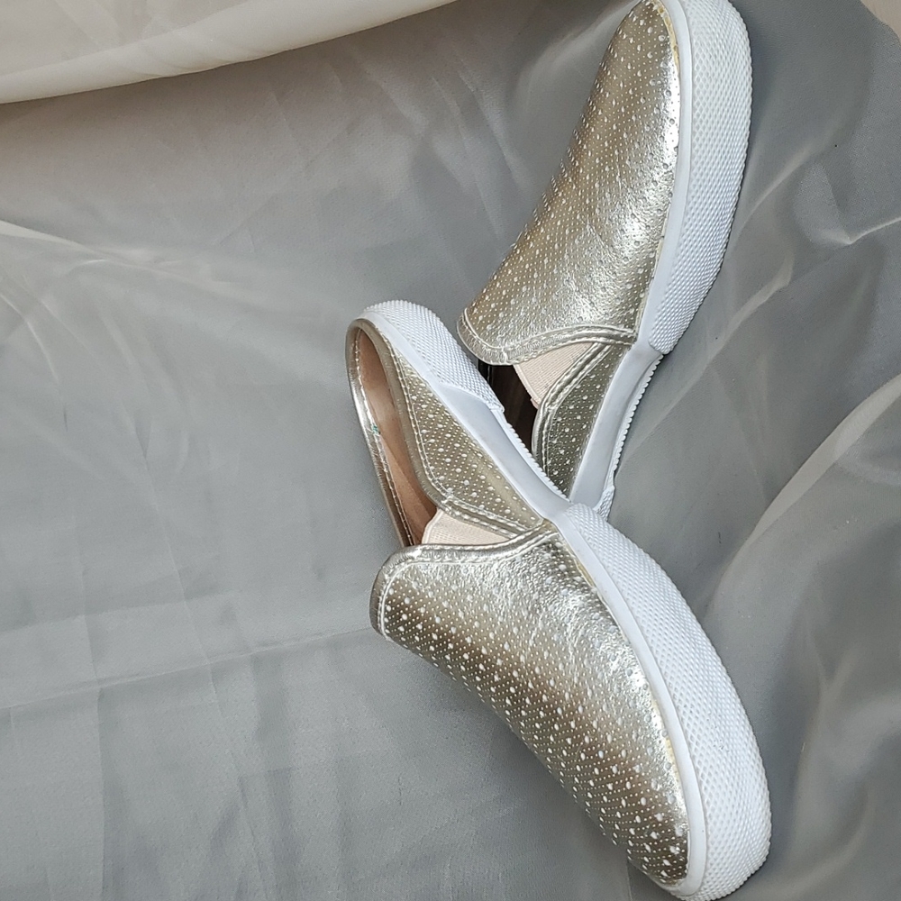 Women's S6. Formal tennis shoe